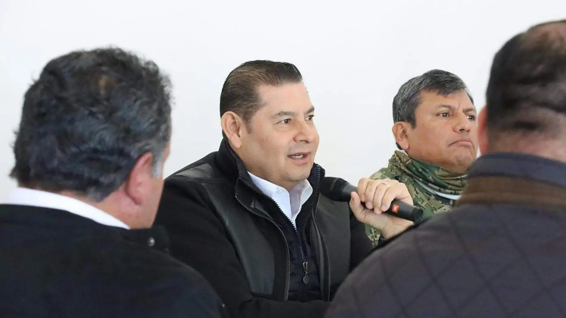 El gobernador Alejandro Armenta Mier advirtió que habrá 'todo el peso de la ley a los que se opongan al progreso y al cuidado del medio ambiente'